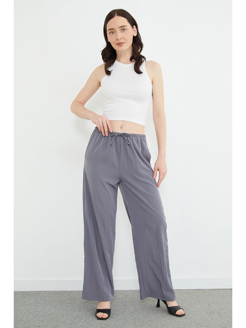 Gri Beli Lastikli Bağcıklı Palazzo Pantolon