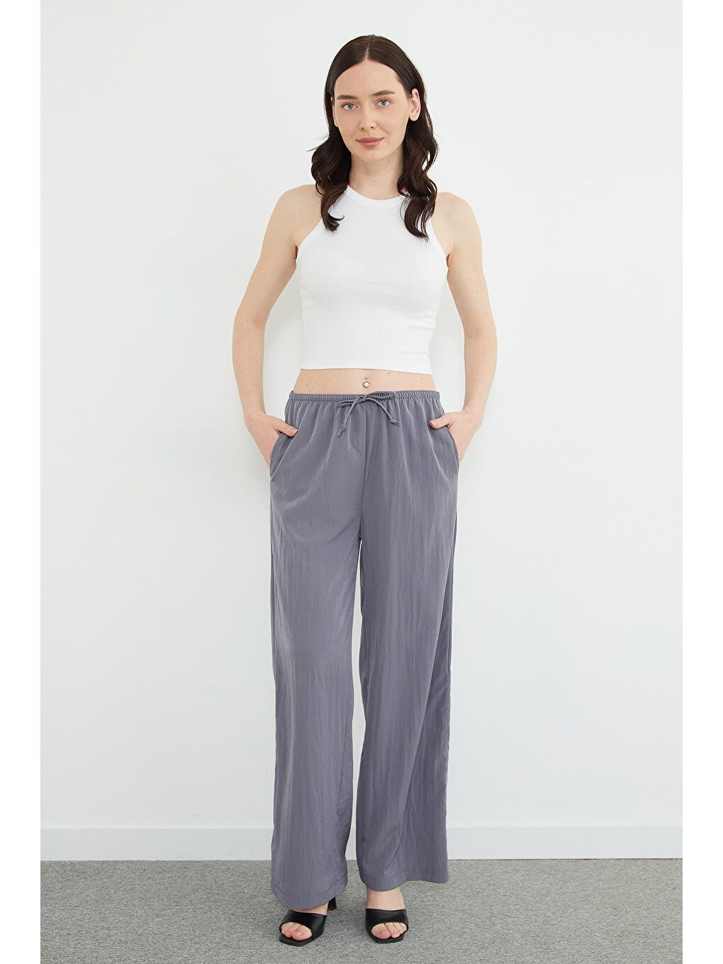 Gri Beli Lastikli Bağcıklı Palazzo Pantolon-1