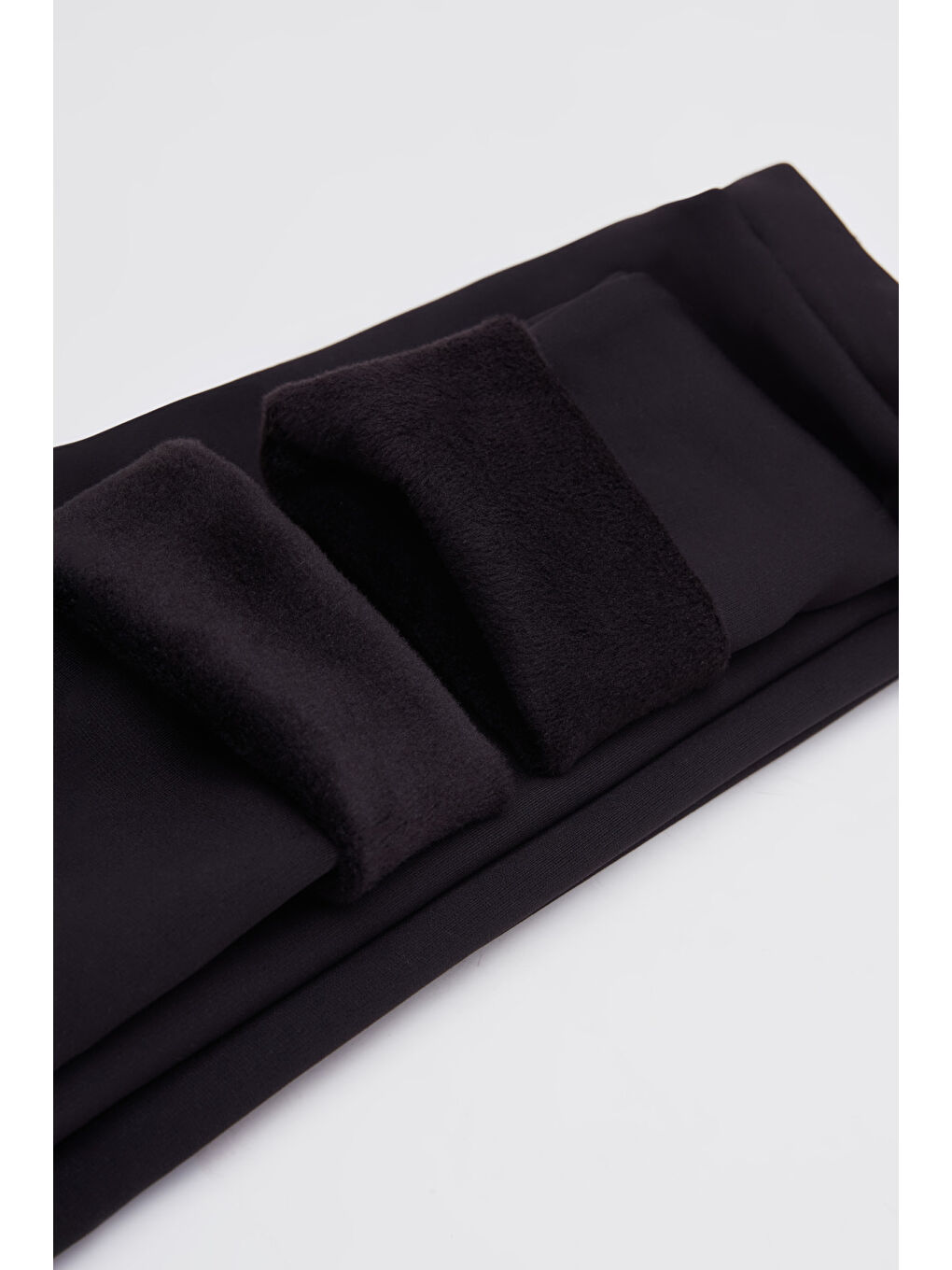 Siyah Kız Çocuk İçi Pelüş Kulaklı Tavşan Nakışlı Extra Kalın Kışlık Tayt-2