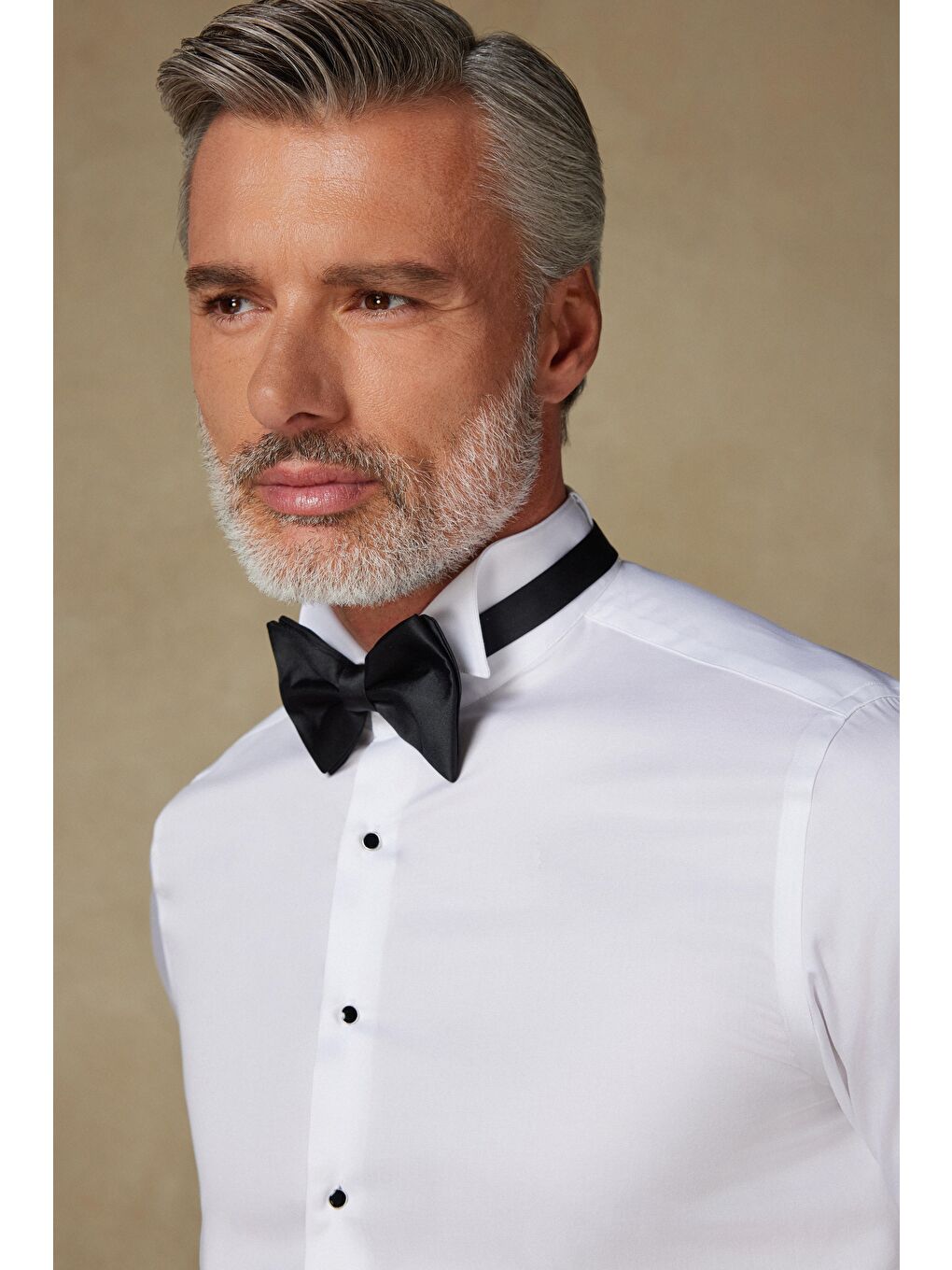 Ata Saten Pamuklu Slim Fit Beyaz Ata Yaka Erkek Düz Gömlek-1