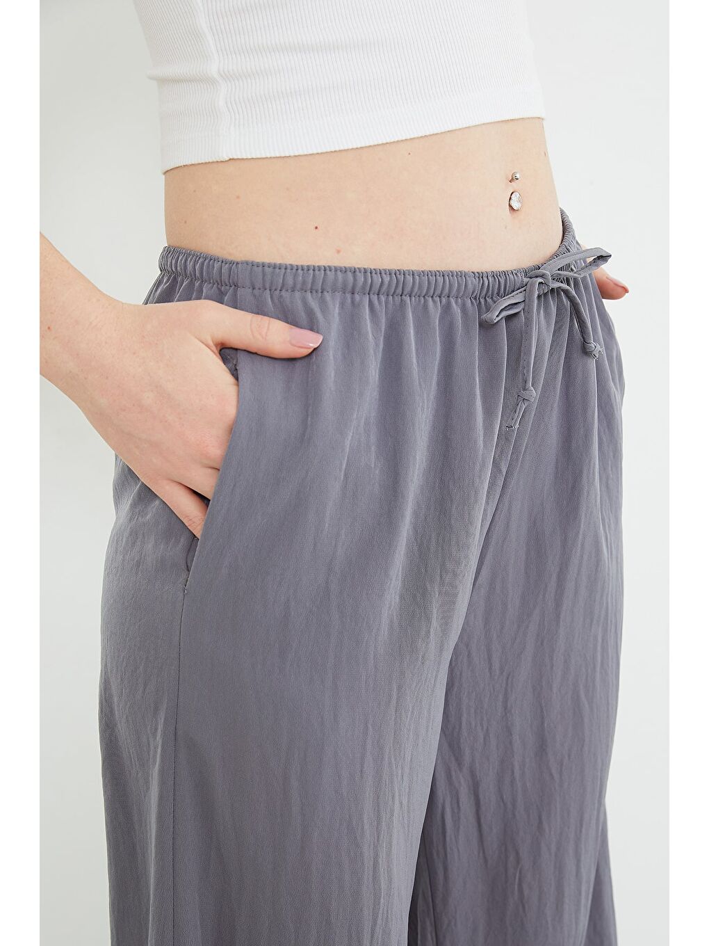 Gri Beli Lastikli Bağcıklı Palazzo Pantolon-4