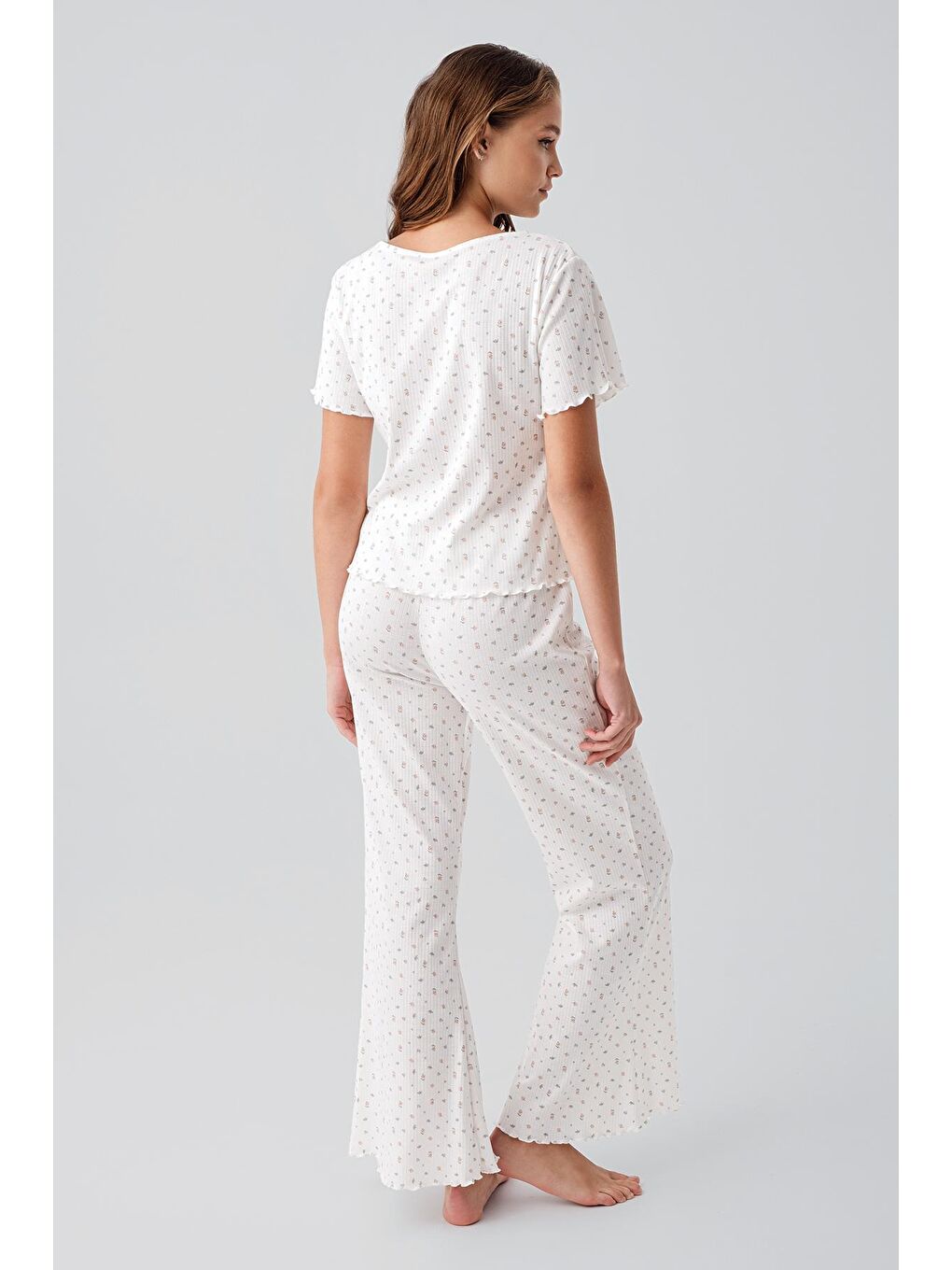 Renksiz Kısa Kollu Çiçek Desenli %100 Pamuk Pijama Takım 19205-4