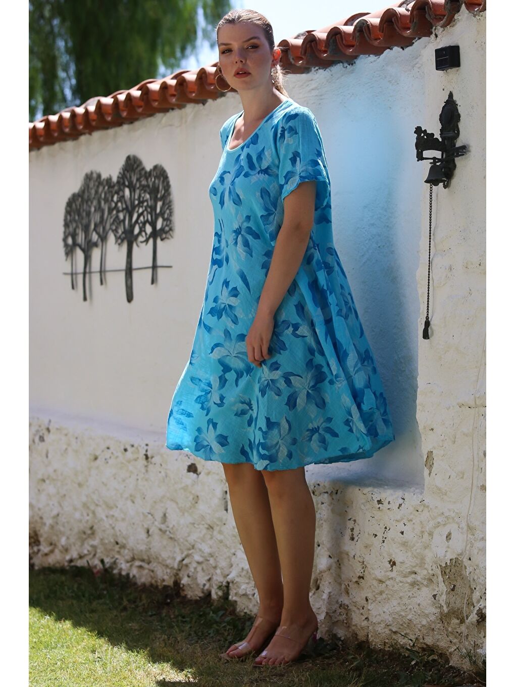 İtalyan Turkuaz Havuz Yaka Kısa Kol Çiçekli Casual Oversize Dokuma Elbise 110 70-3
