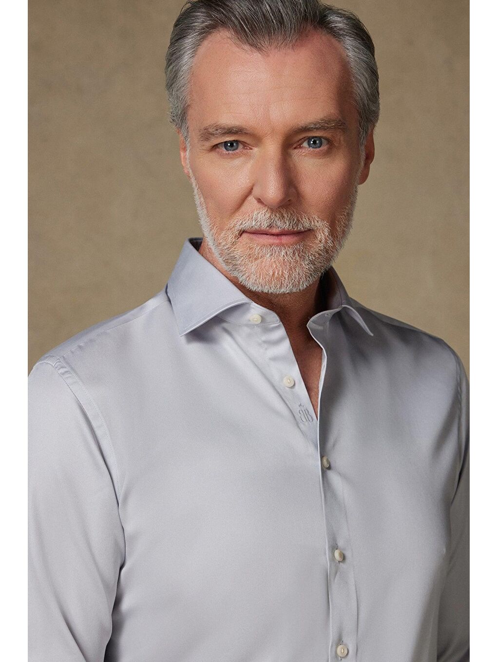 Donatello Saten Pamuklu Slim Fit Açık Gri Klasik Yaka Erkek Düz Gömlek-3