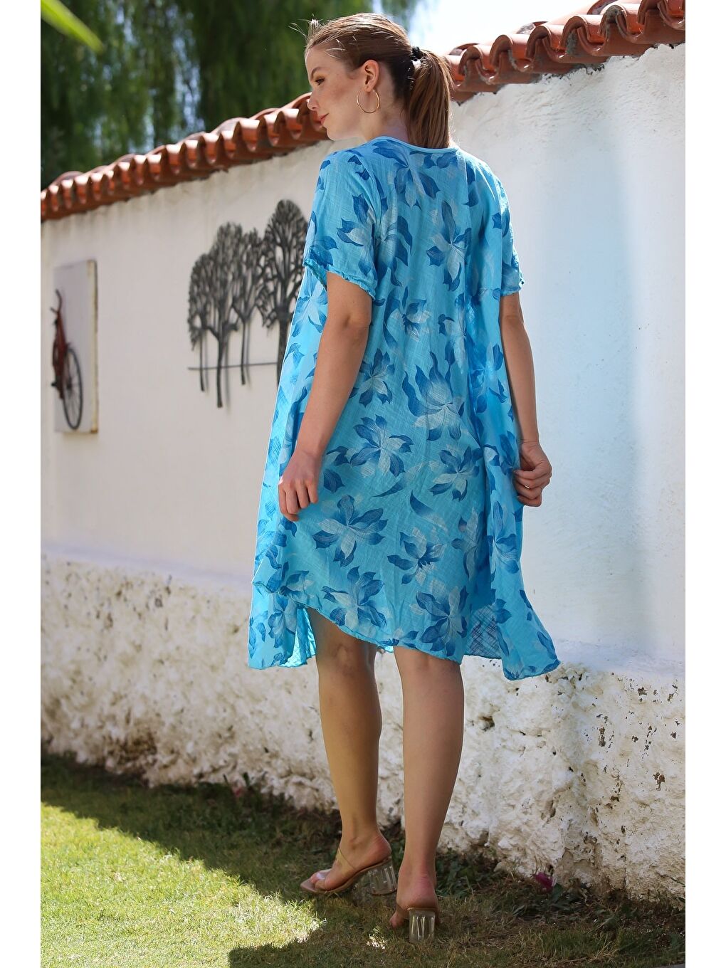 İtalyan Turkuaz Havuz Yaka Kısa Kol Çiçekli Casual Oversize Dokuma Elbise 110 70-5