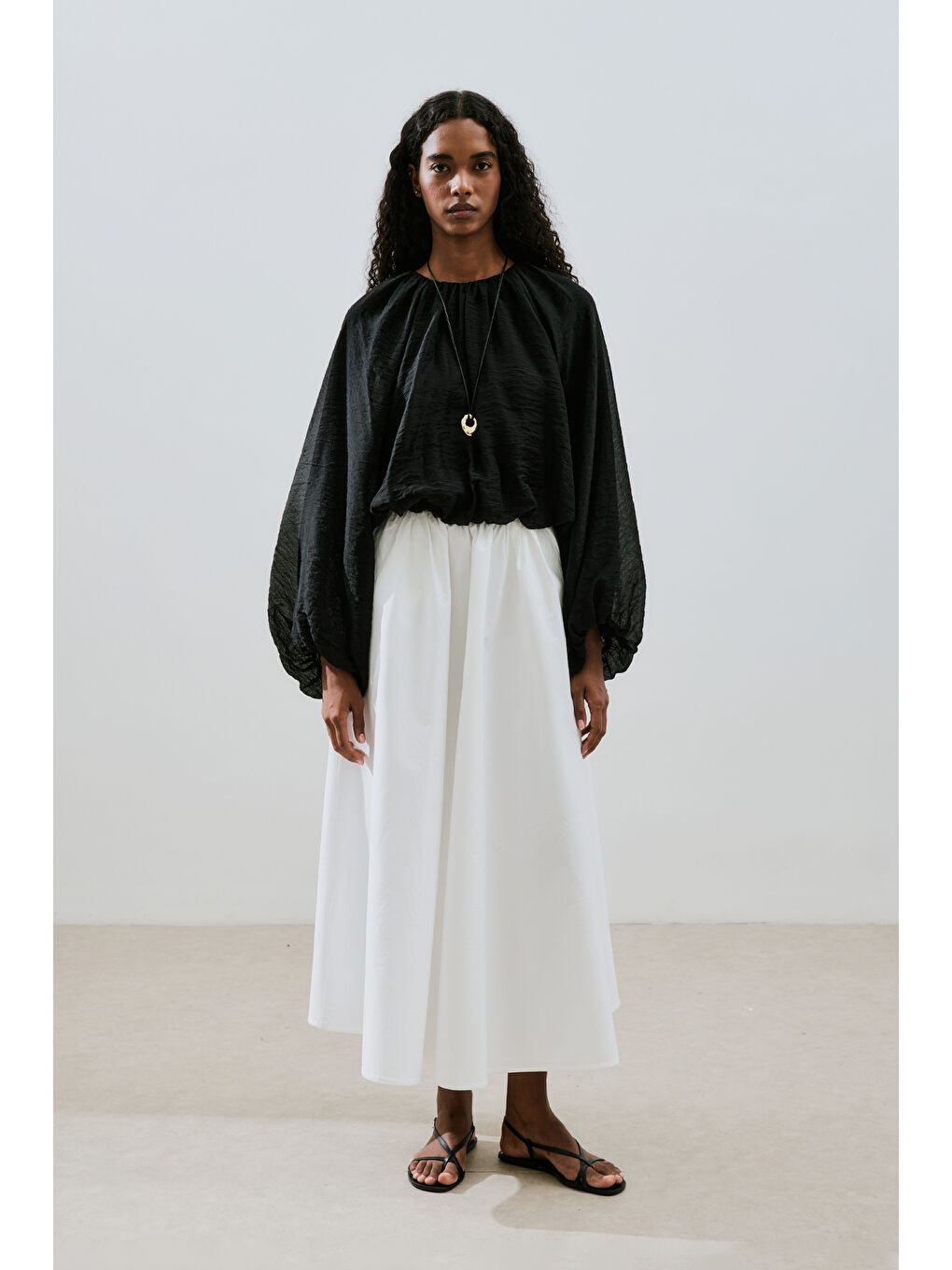 Balon Form Kısa Bluz Siyah-2