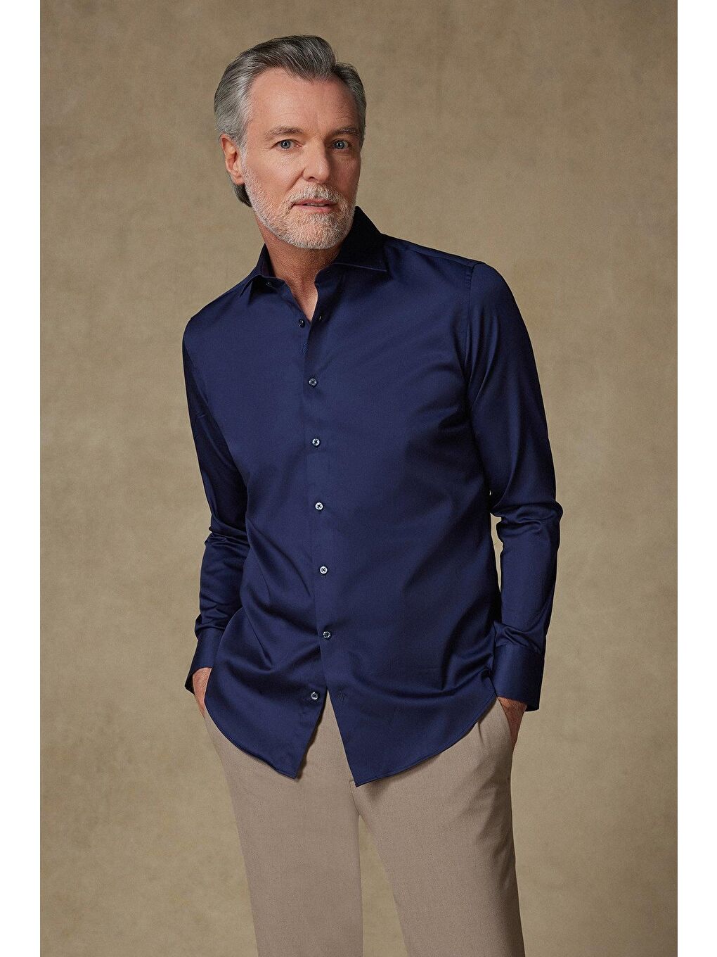 Donatello Saten Pamuklu Slim Fit Lacivert Klasik Yaka Erkek Düz Gömlek