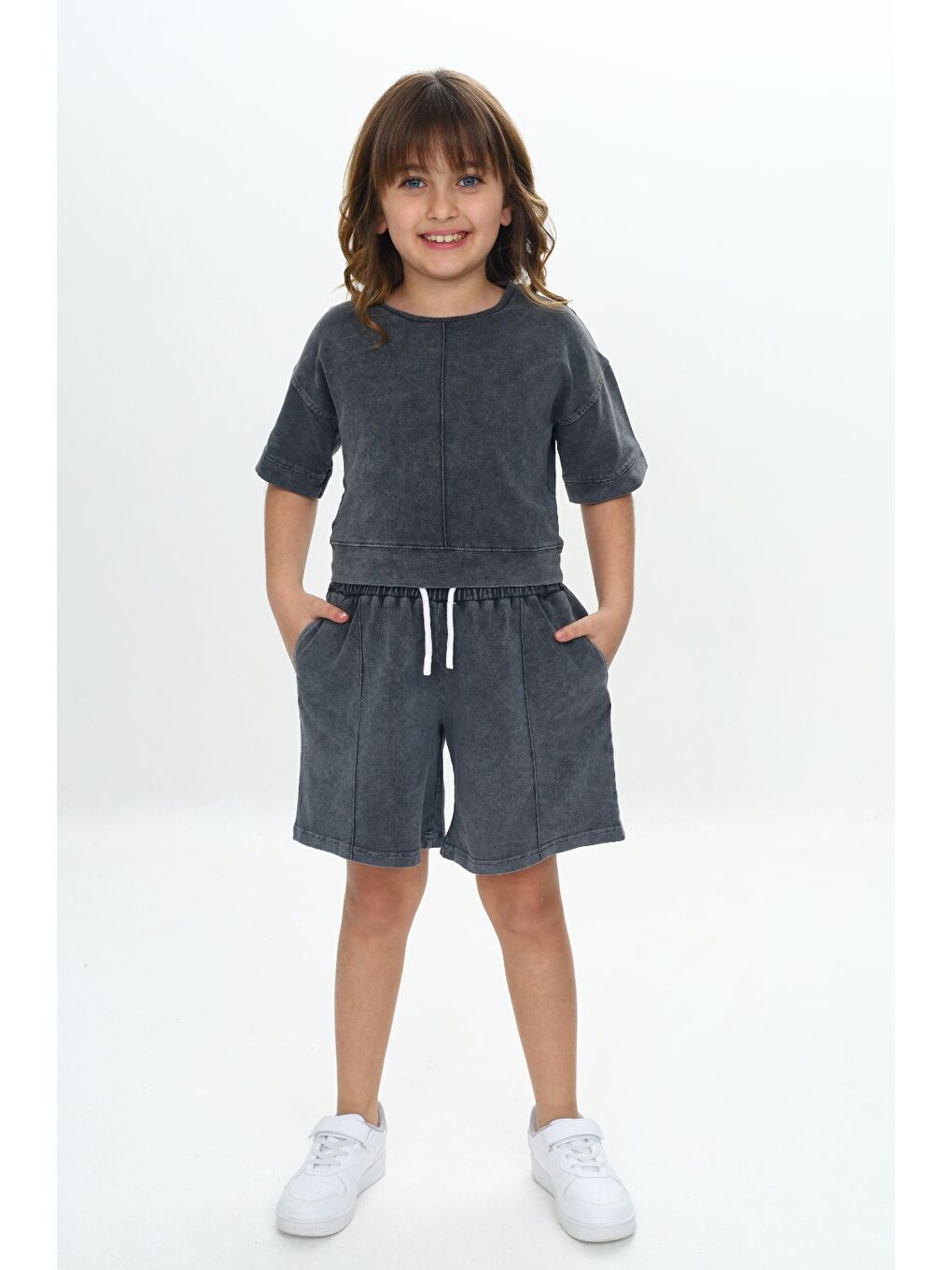 Antrasit Kız Çocuk Yıkamalı Crop Şortlu Takım