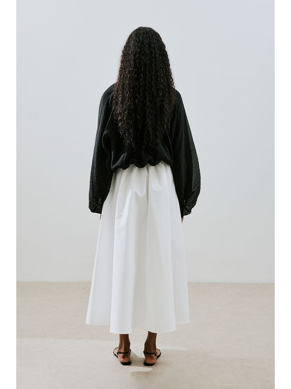 Balon Form Kısa Bluz Siyah-4