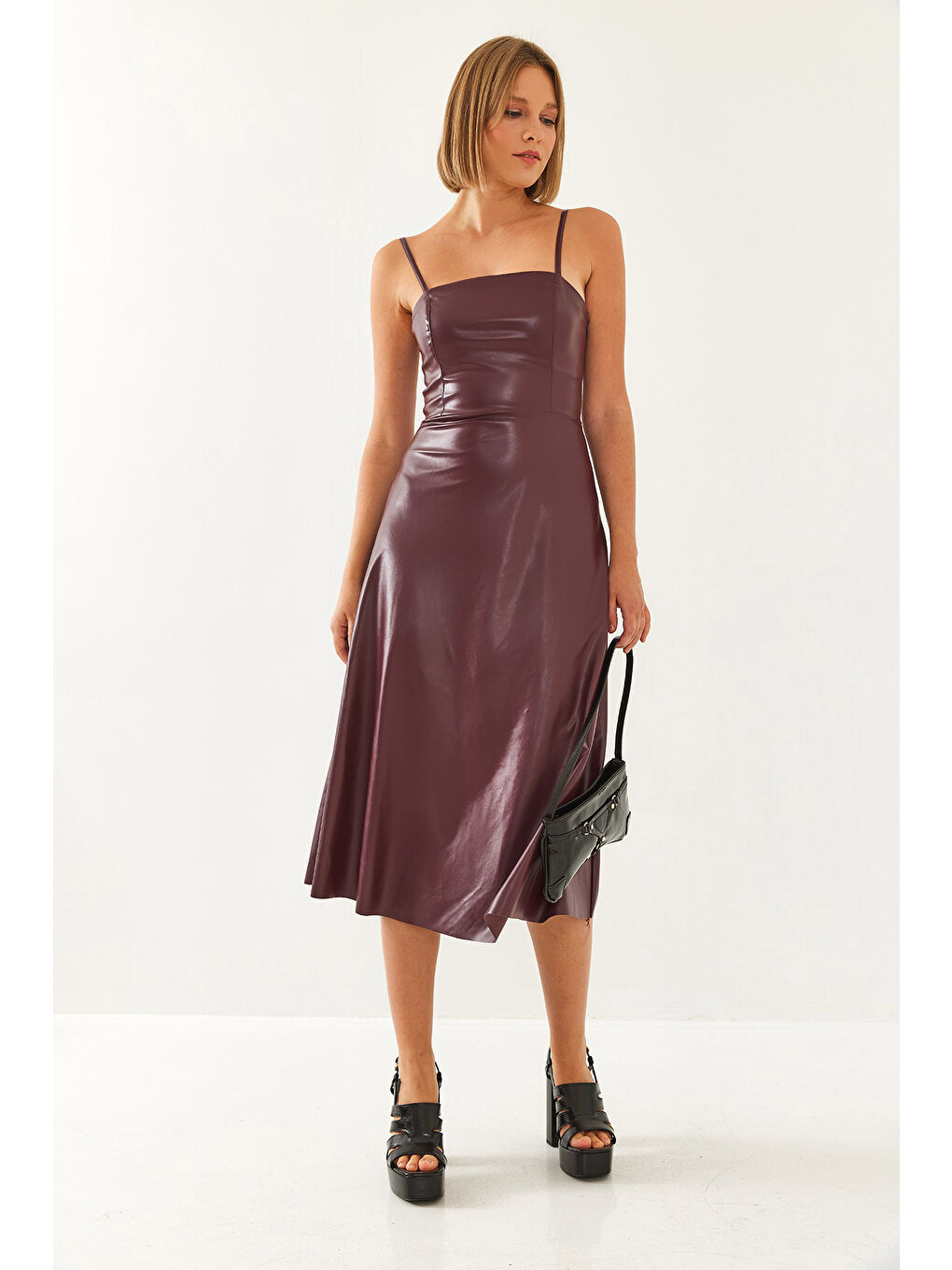 Bordo Kadın Askılı Deri Elbise-2