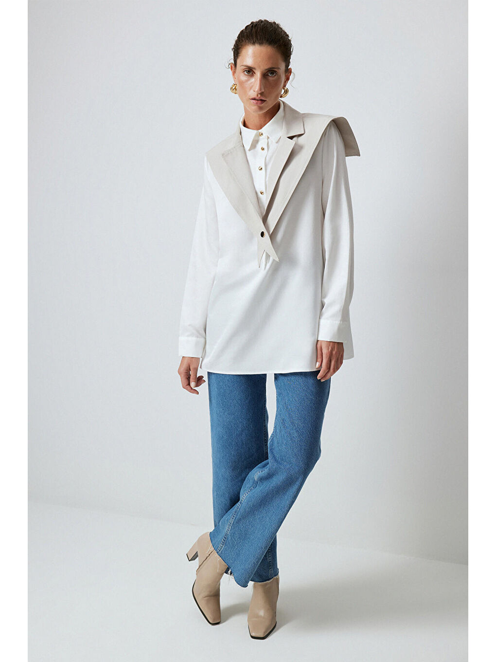 Beyaz Yakalı Gömlek-2