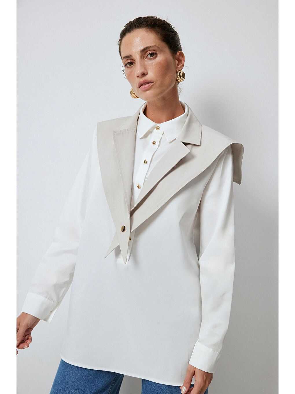 Beyaz Yakalı Gömlek-3