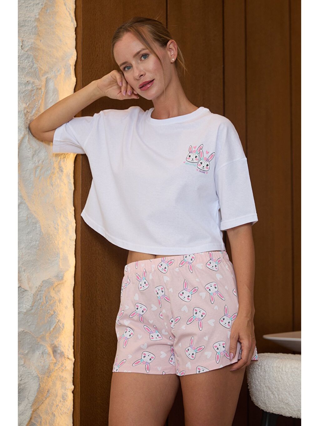 Pembe Tavşan Baskılı Oversize Şortlu Pijama Takımı