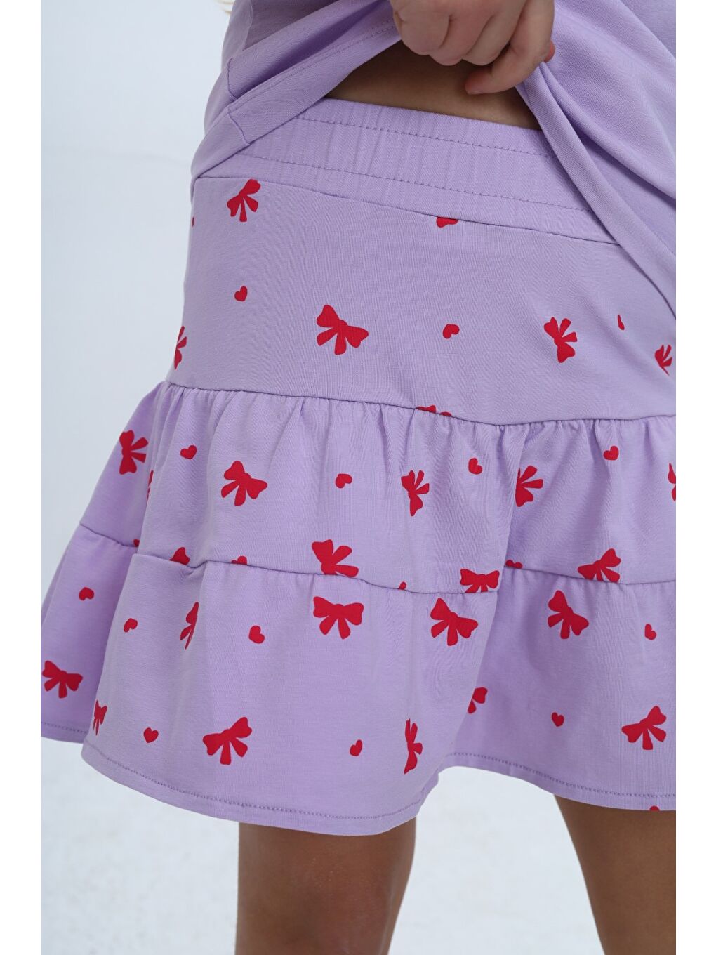 Ekru Kız Çocuk 2'li Takım Bisiklet Yaka Kısa Kollu Baskılı Tişört - Beli Lastikli Baskılı Şort Etek 24-4