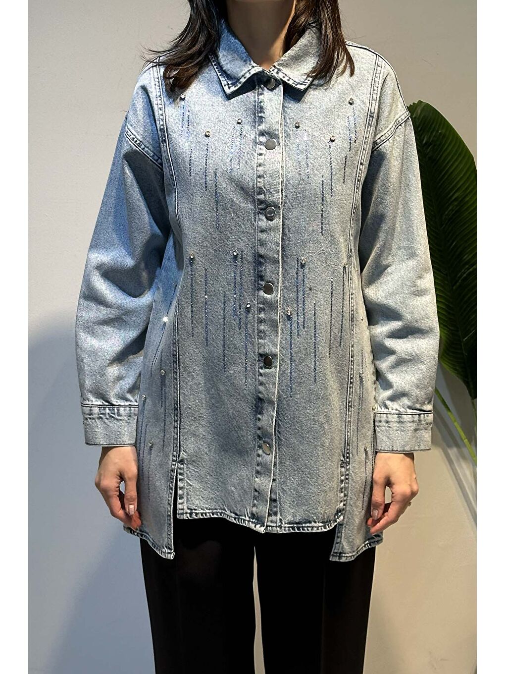 Taş Detay Denim Kuşaklı ve Önü Düğmeli Jean Ceket 7456 Mavi-2