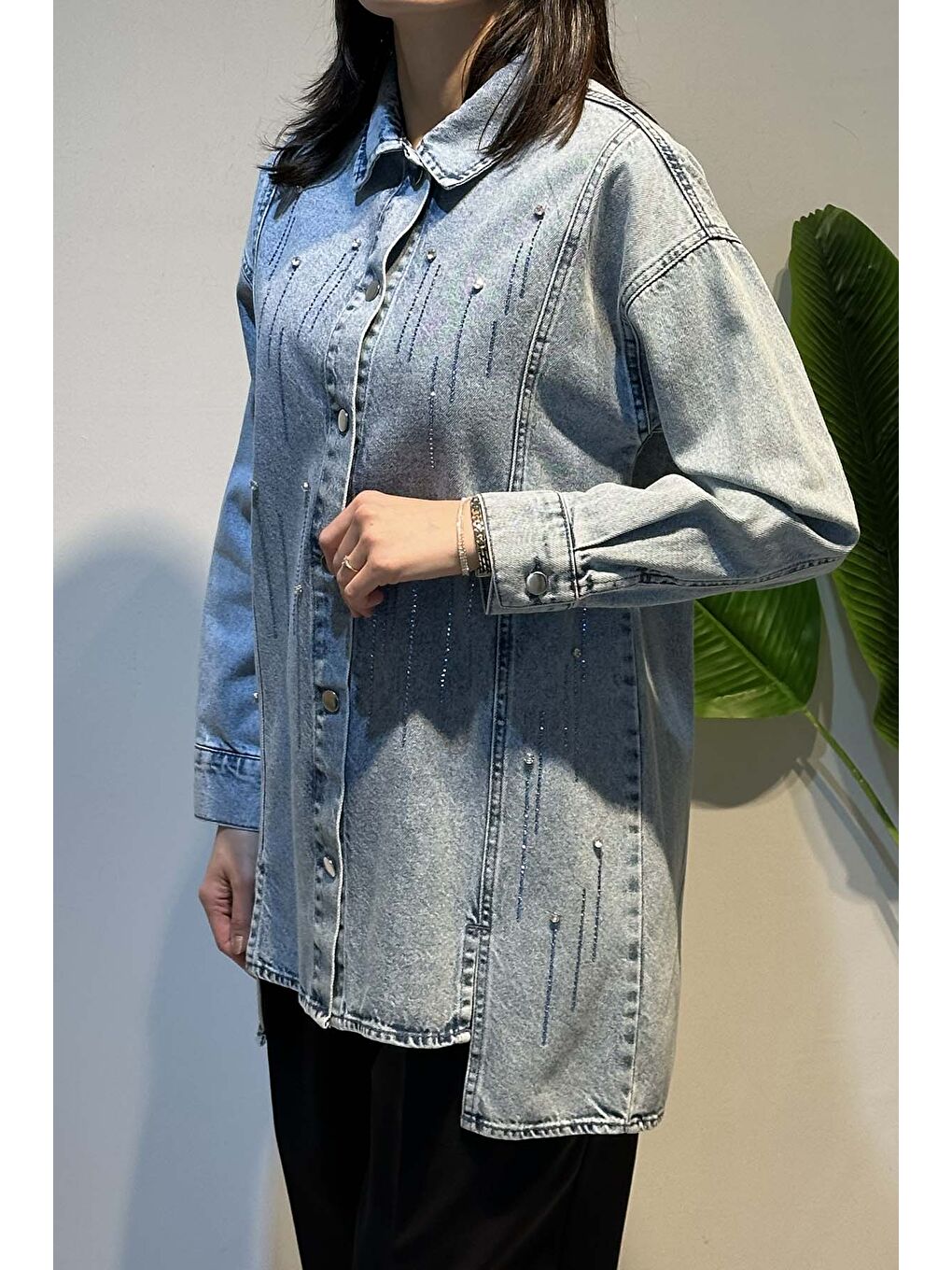 Taş Detay Denim Kuşaklı ve Önü Düğmeli Jean Ceket 7456 Mavi-3