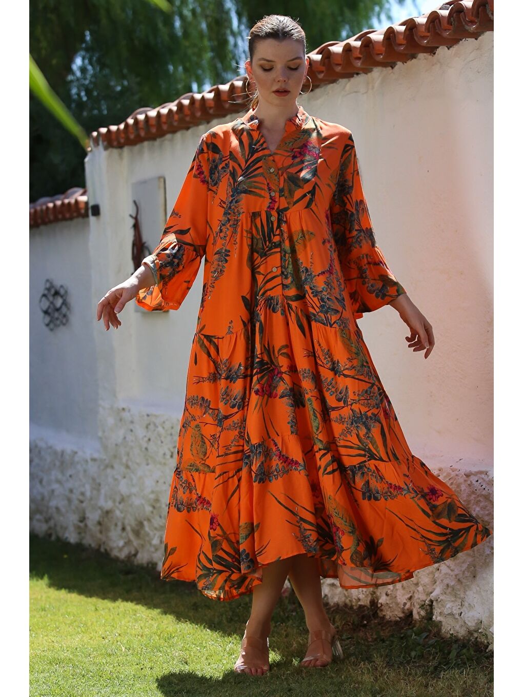 Turuncu Hakim Yaka Fırfırlı Kol Çiçekli Düğmeli Eteği Fırfırlı Allover Baskılı Dokuma Elbise 130 58