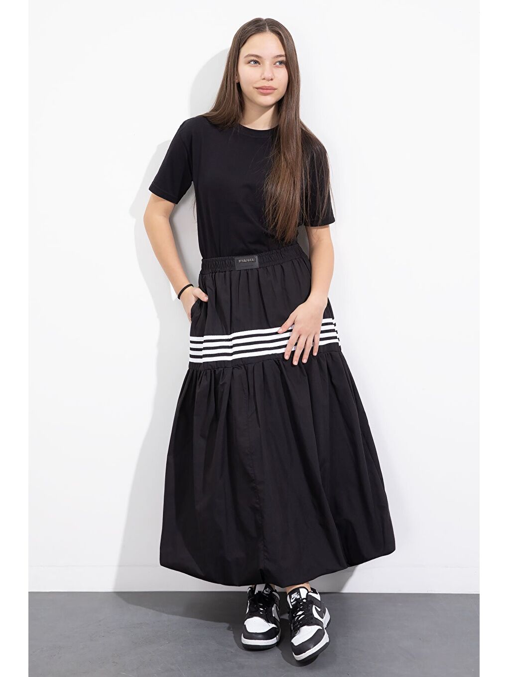 Siyah Şerit Desenli Kız Çocuk Balon Etek 23556-2