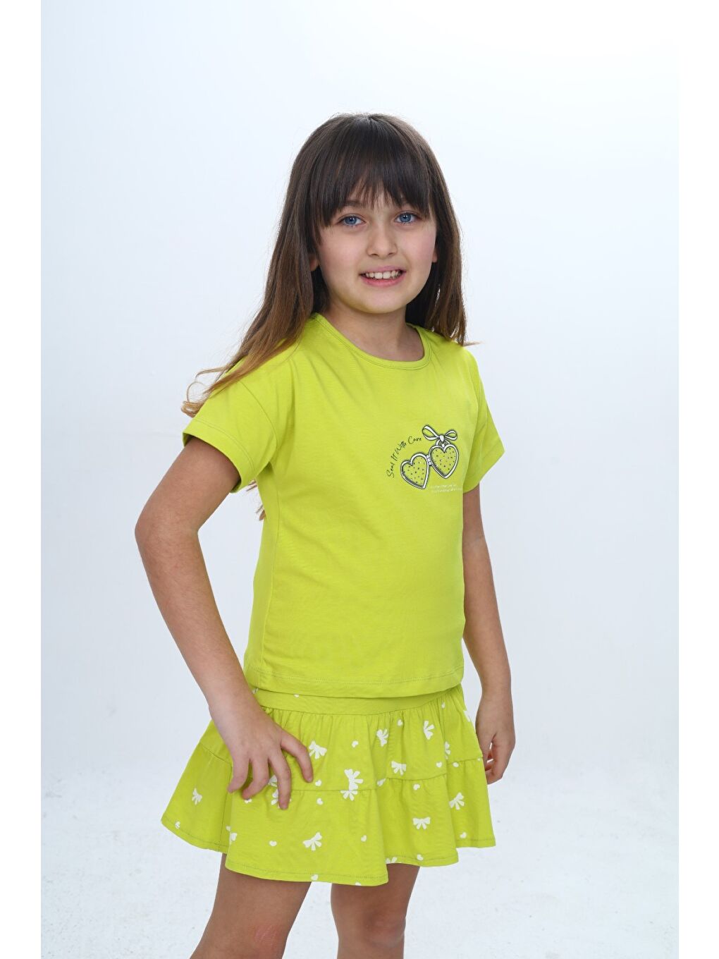 Yeşil Kız Çocuk 2'li Takım Bisiklet Yaka Kısa Kollu Baskılı Tişört - Beli Lastikli Baskılı Şort Etek 24-2