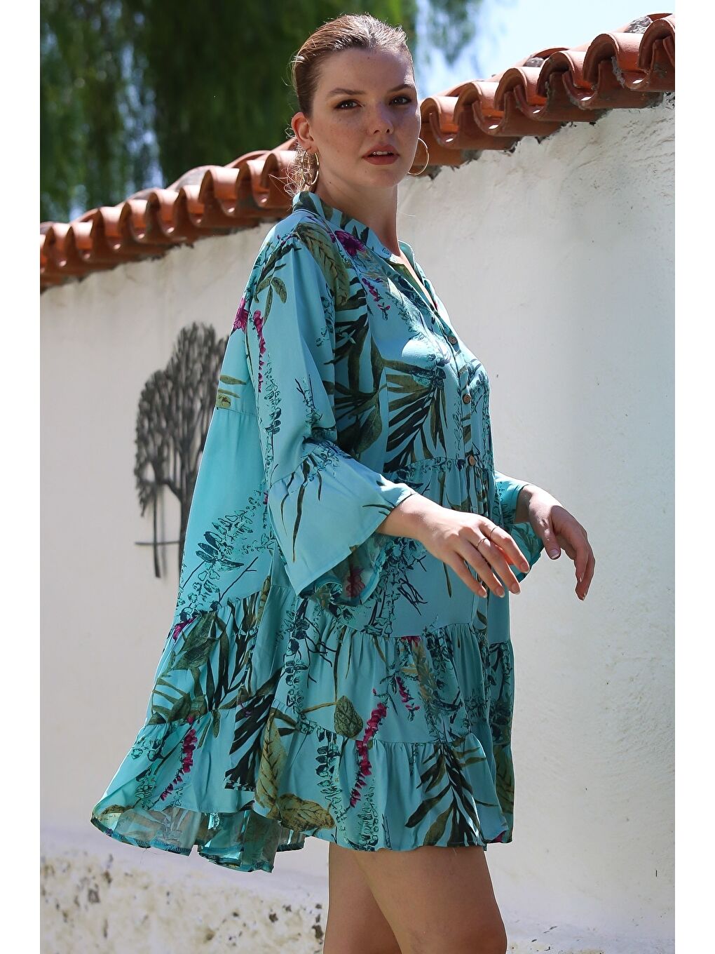 Turkuaz Hakim Yaka Volanlı Kol Düğmeli Eteği Fırfırlı Allover Baskılı Casual Dokuma Elbise 90 64-4