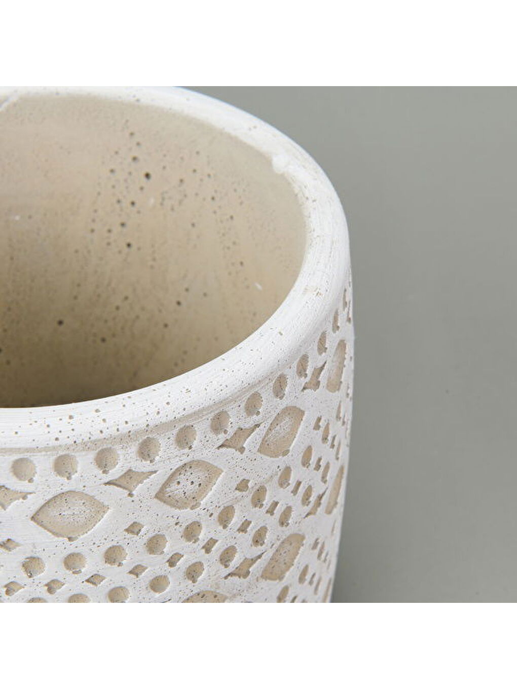 Dantel Güpür Desenli Beton Saksı - Beyaz - 14x12,5 cm-2