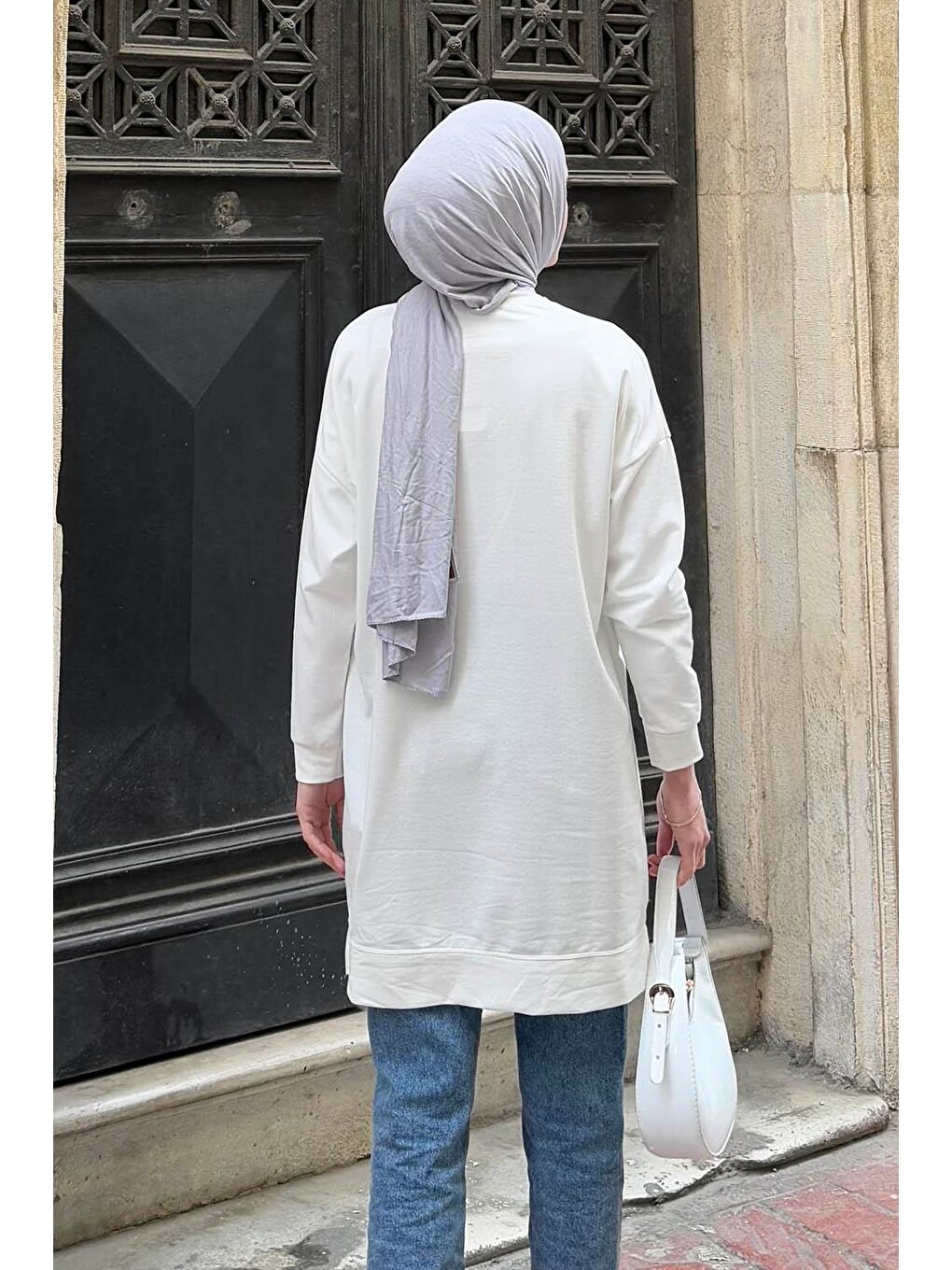 İki Iplikli Arma Detaylı Sweat Tunik Beyaz-3