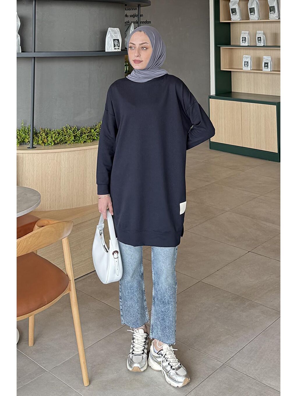 İki Iplikli Arma Detaylı Sweat Tunik Lacivert