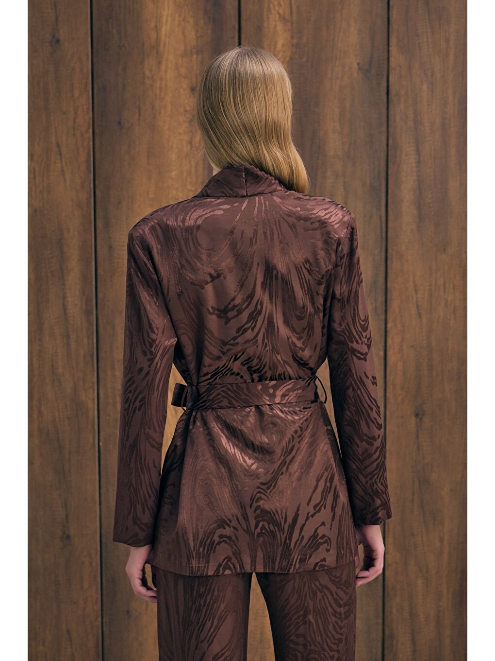 Kahverengi Kuşaklı Uzun Ceket - Kahve-7