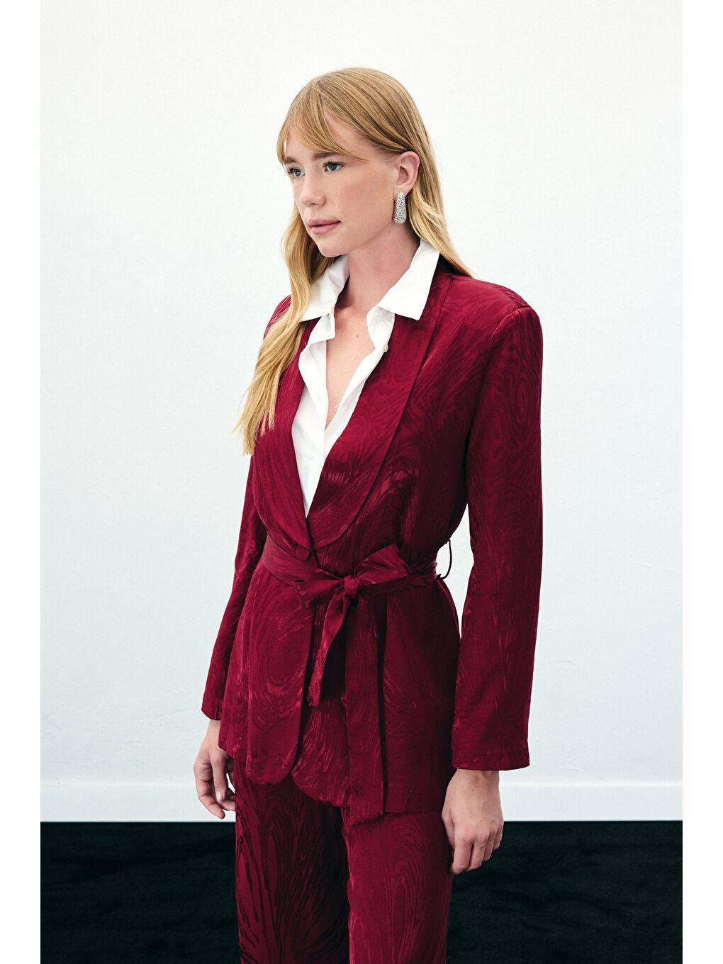 Kuşaklı Uzun Ceket - Bordo