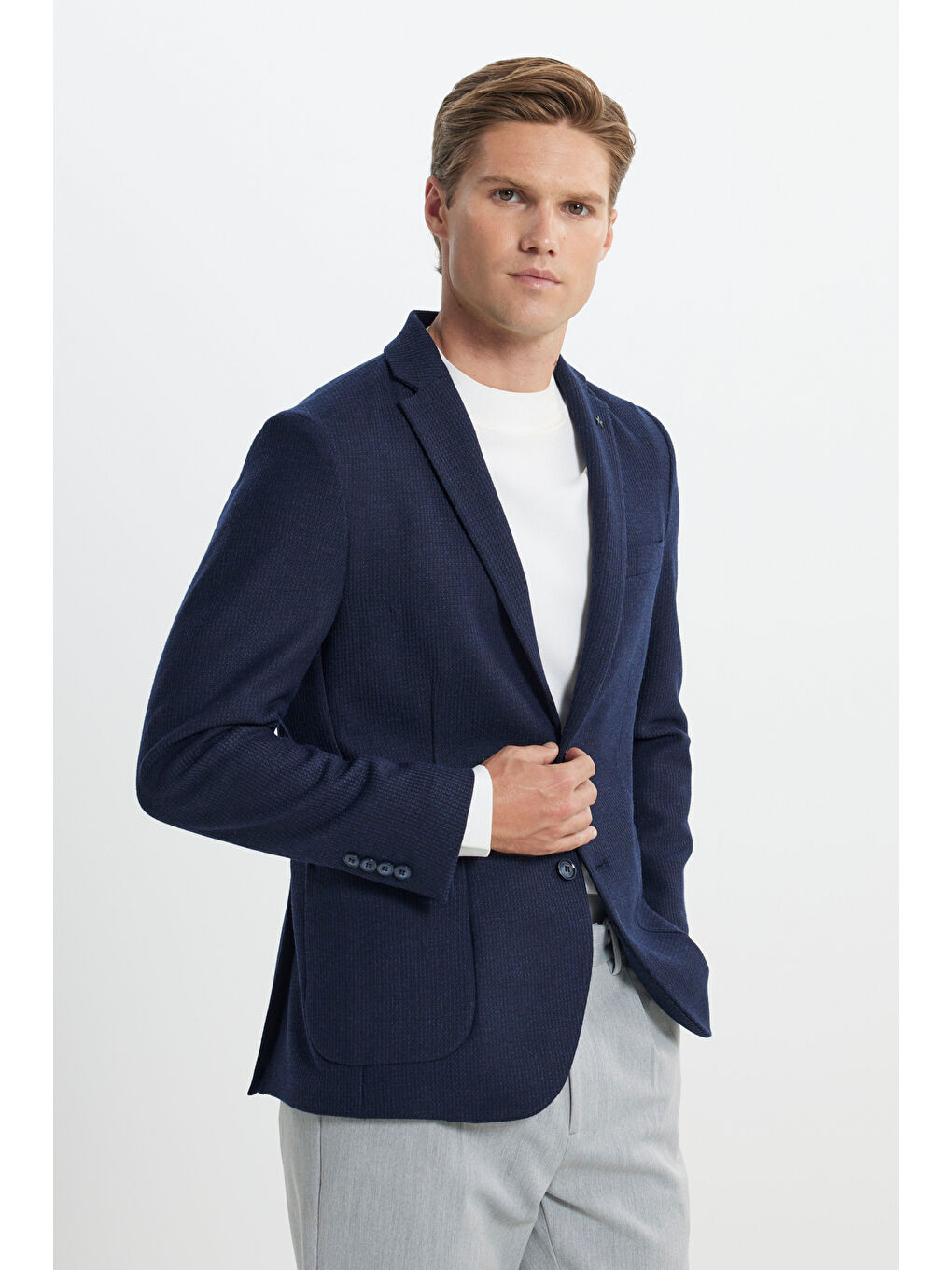 Erkek Lacivert Yünlü Slim Fit Dar Kesim Mono Yaka Armürlü Torba Cepli Ceket-2