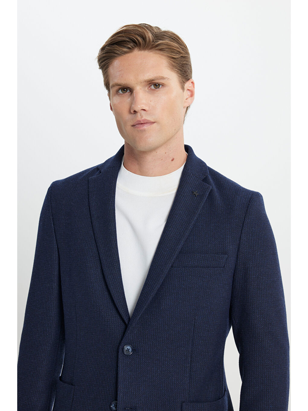 Erkek Lacivert Yünlü Slim Fit Dar Kesim Mono Yaka Armürlü Torba Cepli Ceket-4