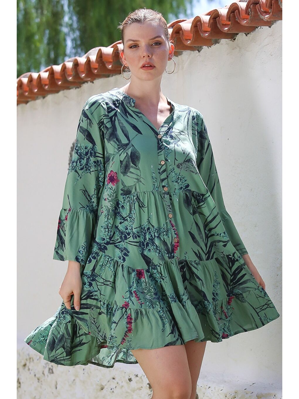 Yeşil Hakim Yaka Volanlı Kol Düğmeli Eteği Fırfırlı Allover Baskılı Casual Dokuma Elbise 90 64