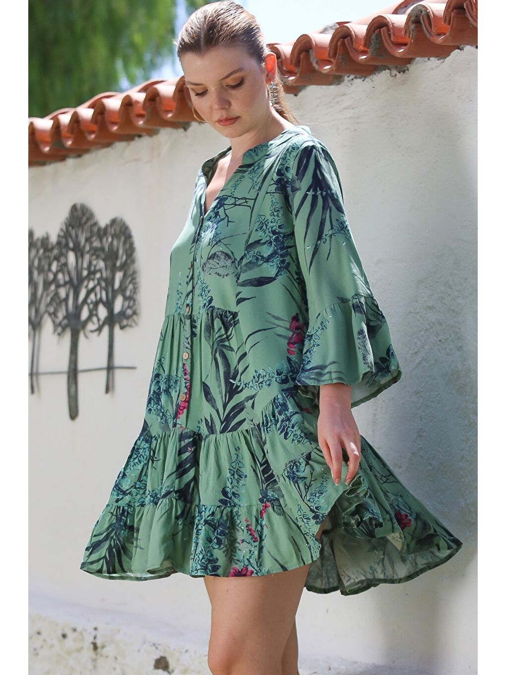 Yeşil Hakim Yaka Volanlı Kol Düğmeli Eteği Fırfırlı Allover Baskılı Casual Dokuma Elbise 90 64-5