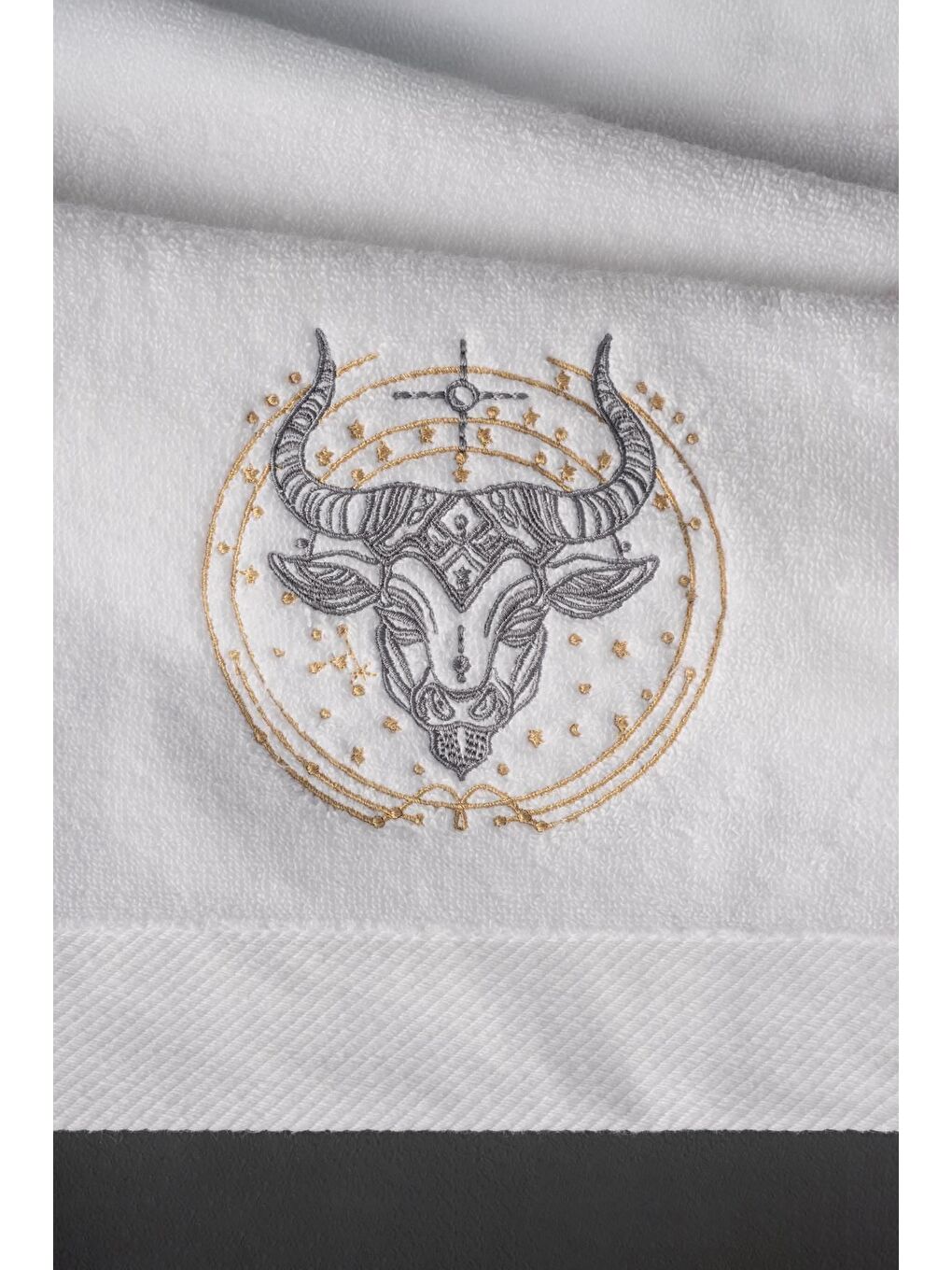 Beyaz %100 Microcotton Üst Kalite Havlu Seti Burç Nakışlı-6