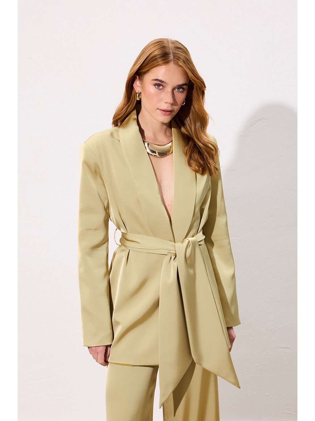 Yeşil Kuşaklı Saten Ceket - Olive-1