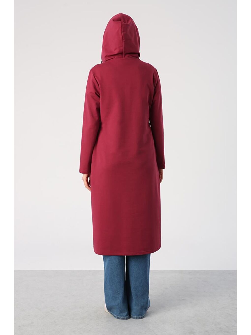 Koyu Bordo Aplike Nakışlı Çift Kordonlu Kapüşonlu Hırka-3