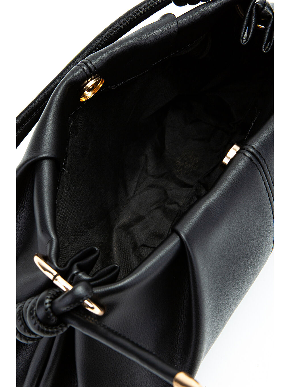 Büzgü Detaylı Mat Chen Kol Çanta Siyah-4