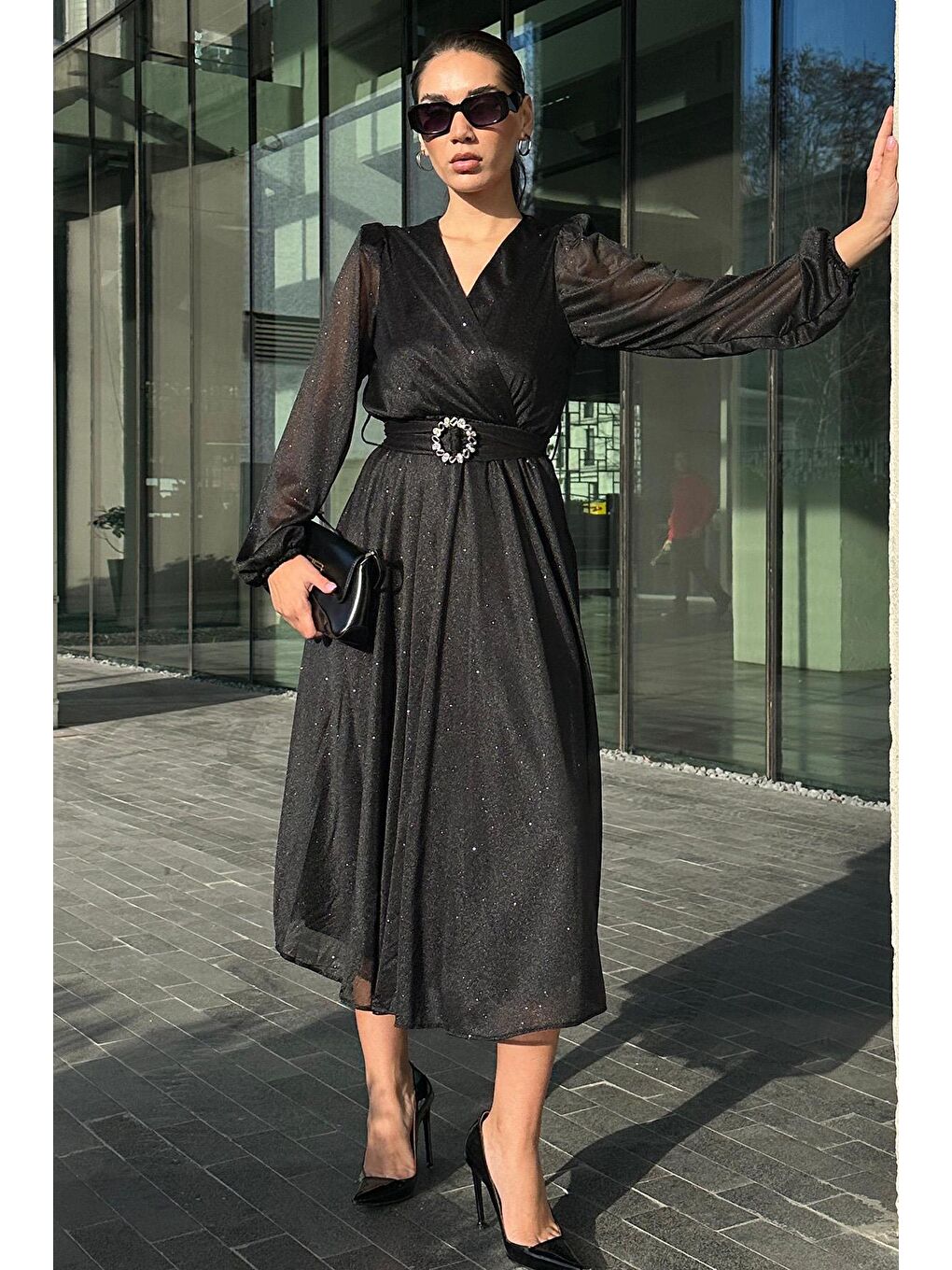 Siyah Kemerli Simli Kadın Midi Boy Elbise Mg2270-5