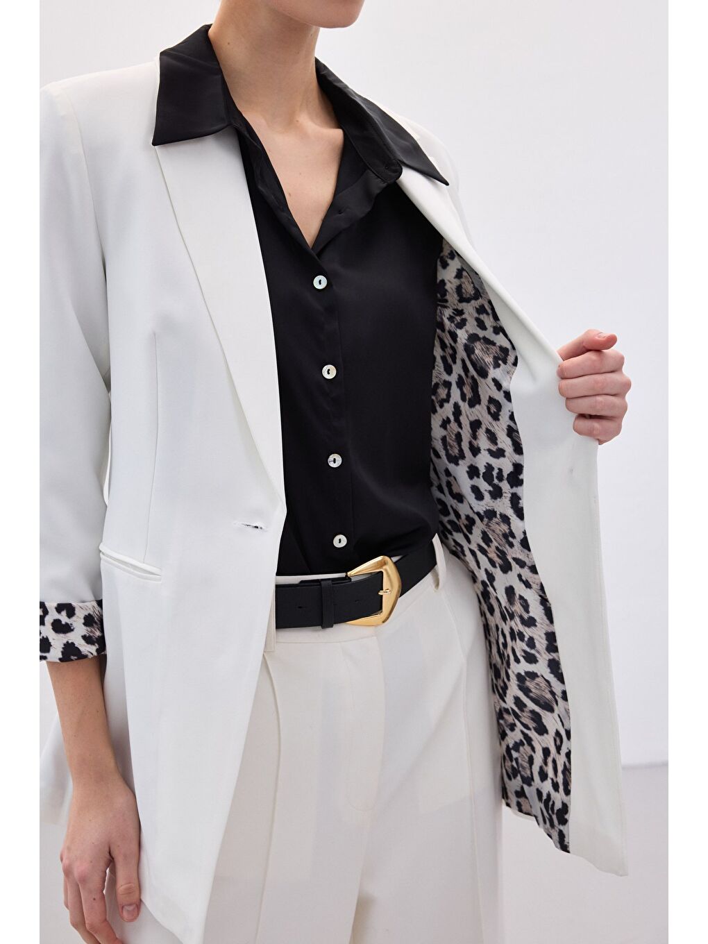 Lila Mono Yaka Klasik Ceket - Ekru-Siyah-6
