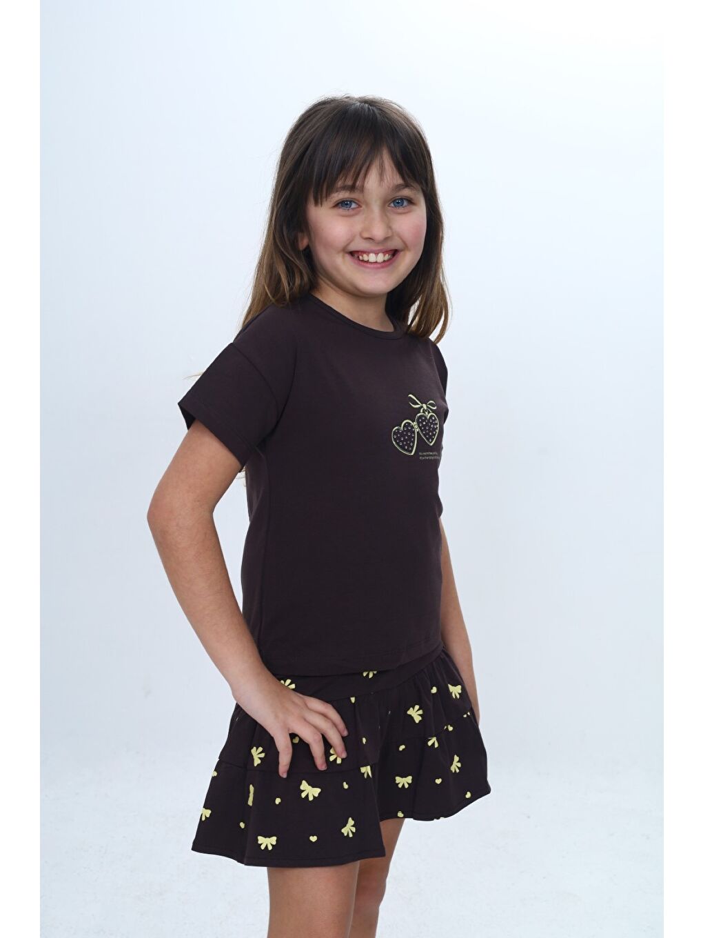 Kahverengi Kız Çocuk 2'li Takım Bisiklet Yaka Kısa Kollu Baskılı Tişört - Beli Lastikli Baskılı Şort Etek 24-3