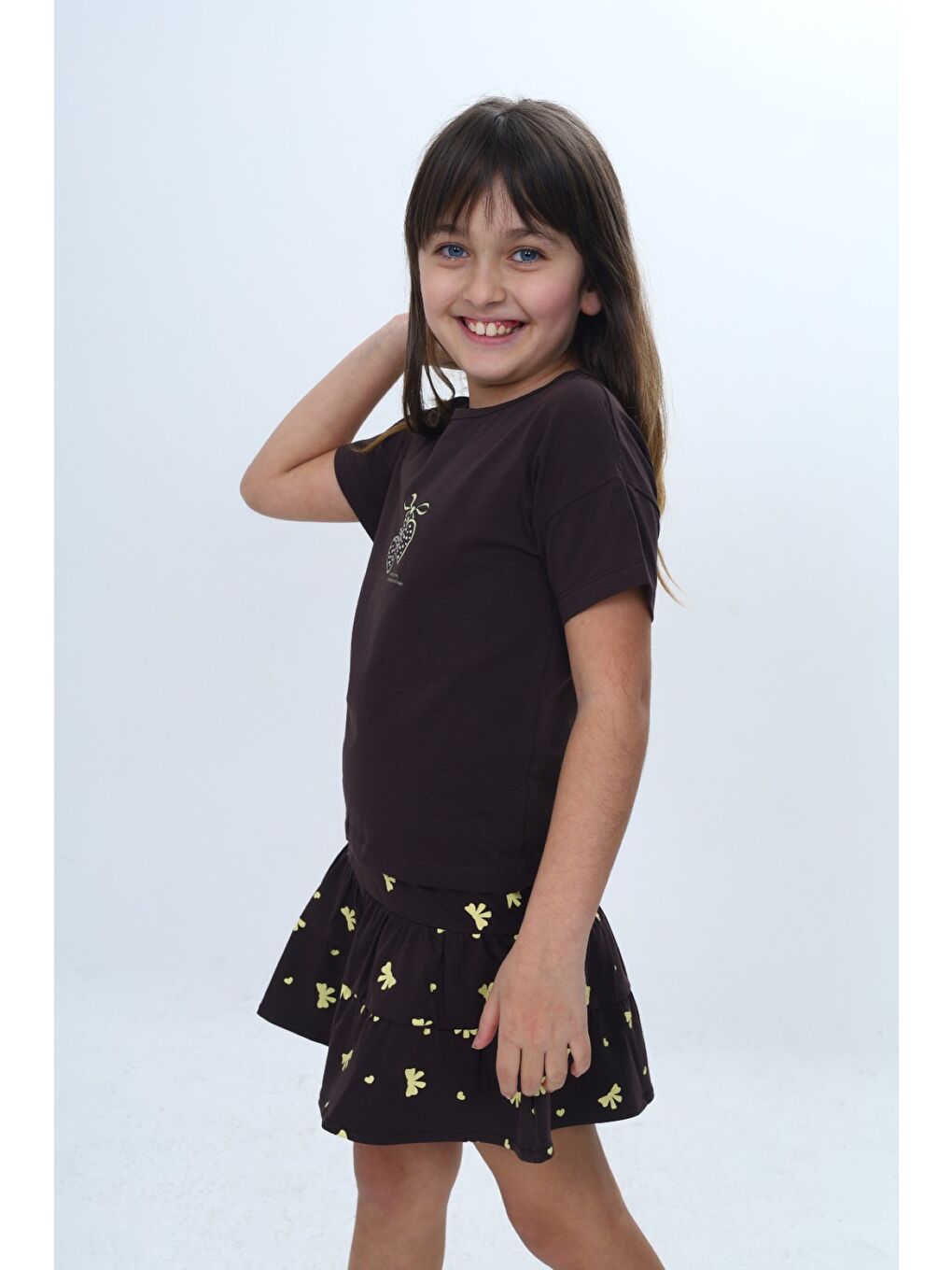 Kahverengi Kız Çocuk 2'li Takım Bisiklet Yaka Kısa Kollu Baskılı Tişört - Beli Lastikli Baskılı Şort Etek 24-4