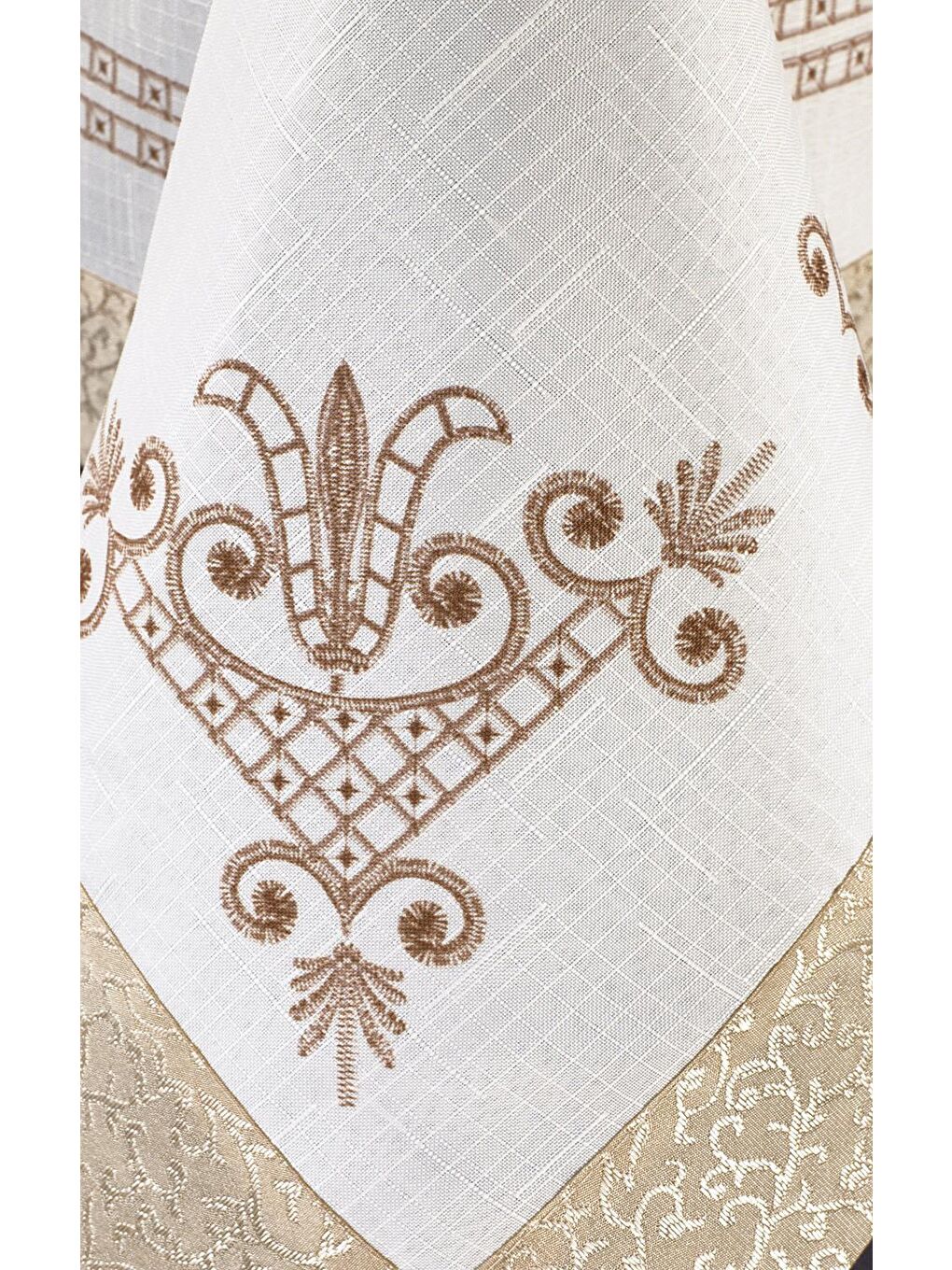 Sarı Lale Baskılı Dikdörtgen Masa Örtüsü Gold-2