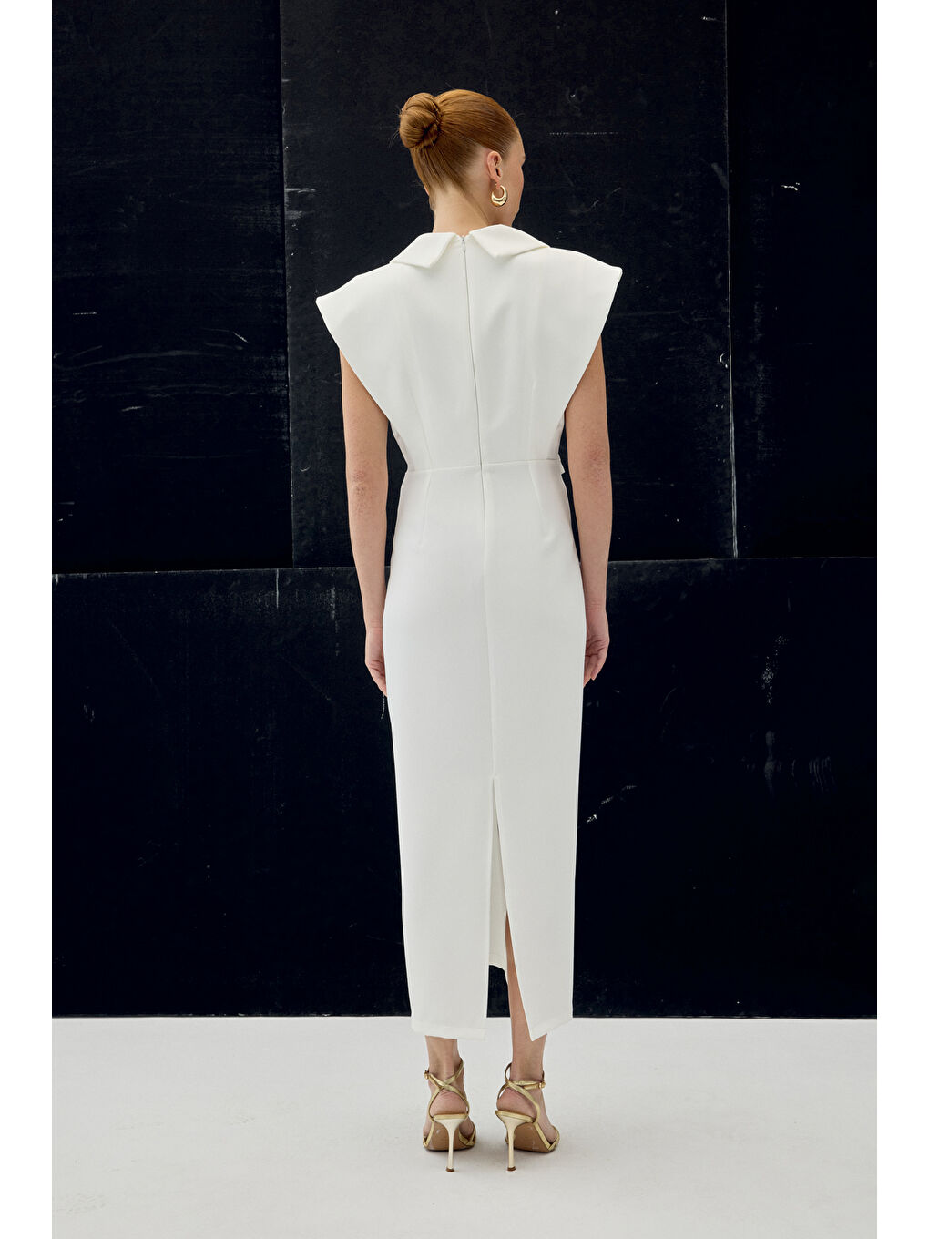 Aksesuar Detaylı Maxi Elbise - Ekru-7