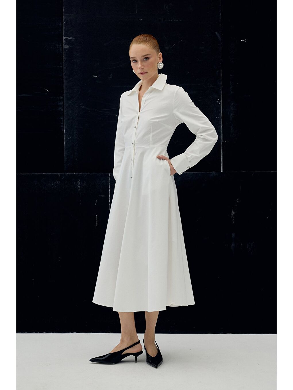 Uzun Düğme Detaylı Elbise - Ekru-4