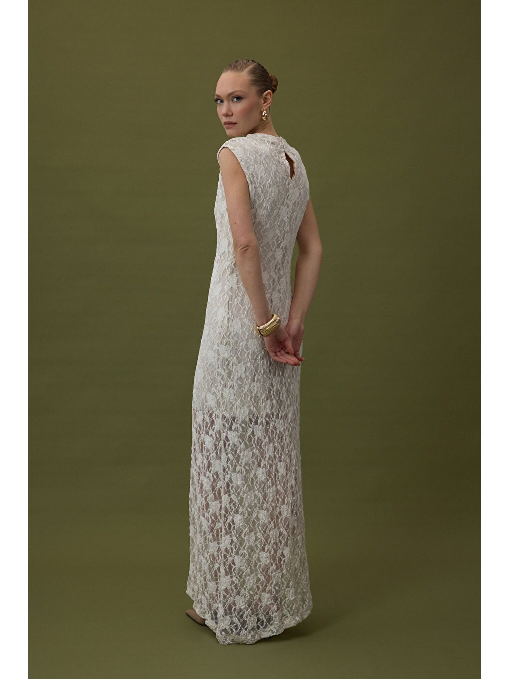 Dantel Kolsuz Elbise - Bej-7