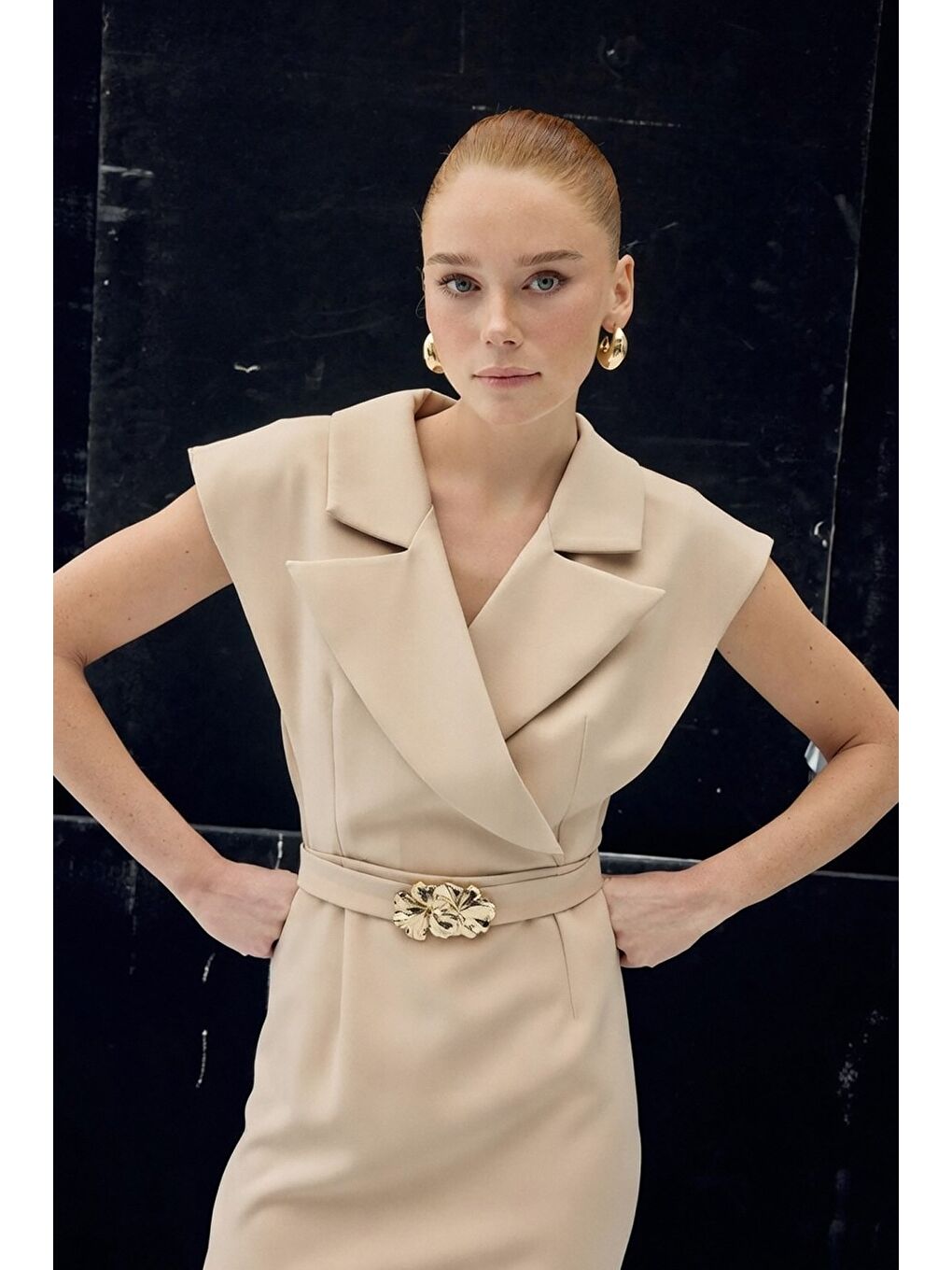 Aksesuar Detaylı Maxi Elbise - Bej-3