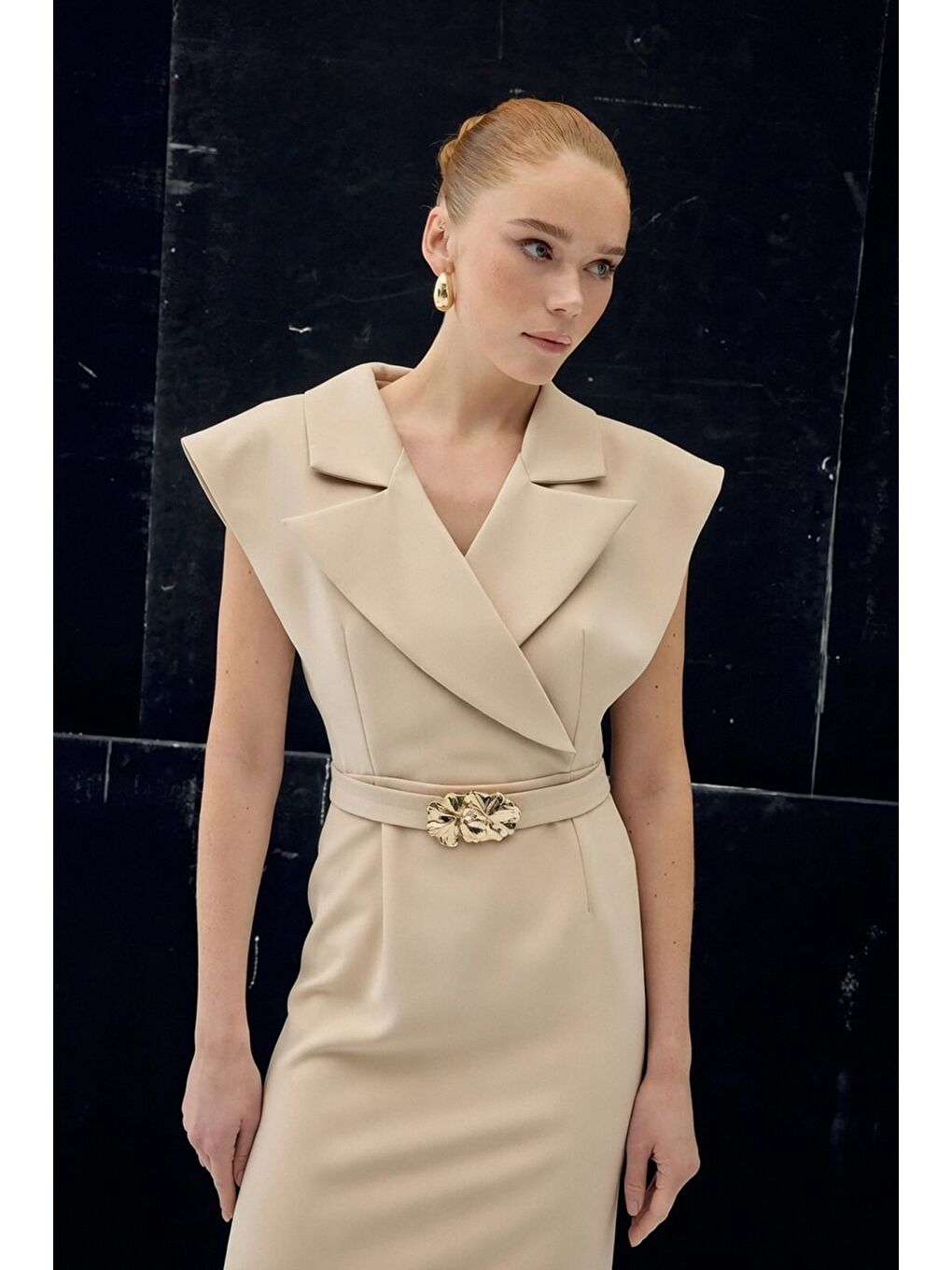 Aksesuar Detaylı Maxi Elbise - Bej-4