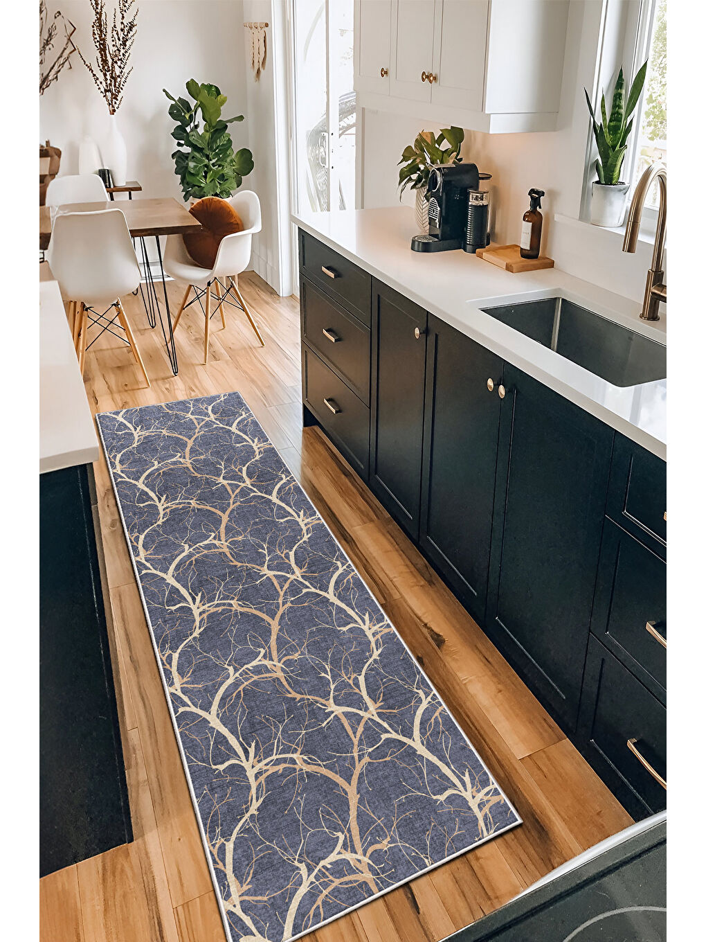 Mavi Dekoratif Özel Tasarım Yıkanabilir İnce Kaymaz Tabanlı Modern Halı KECE FR19-4