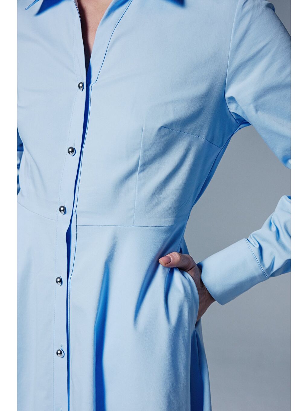 Uzun Düğme Detaylı Elbise - Mavi-6