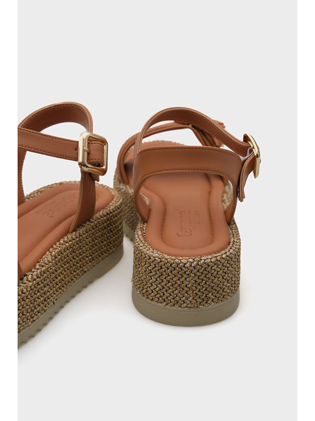 Kahverengi Vanda Ahşap Tek Tokalı Leoparlı Hasırlı Dolgu Topuklu Kadın Sandalet-4